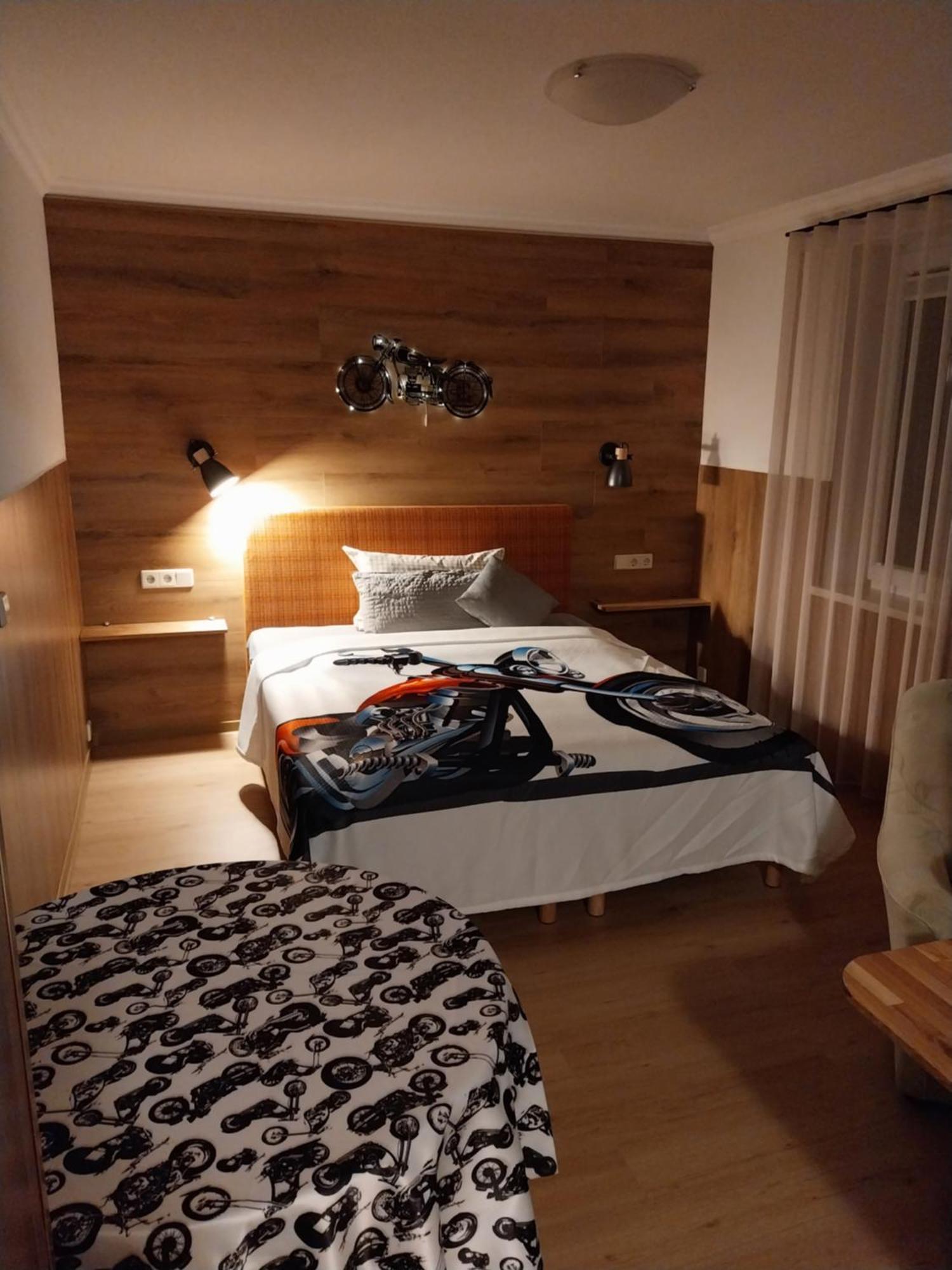 Landhotel Waldschloesschen Mit Gaststube Sohland an der Spree Екстериор снимка