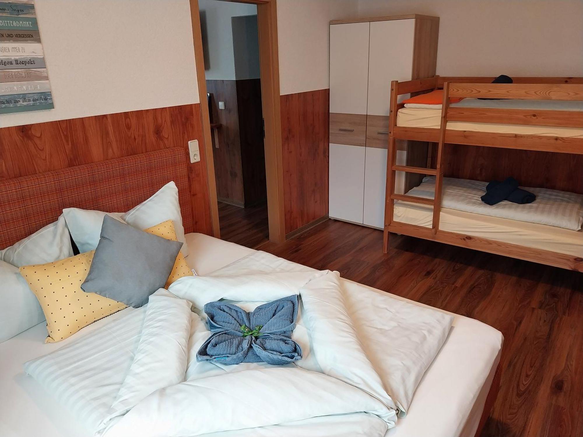 Landhotel Waldschloesschen Mit Gaststube Sohland an der Spree Екстериор снимка