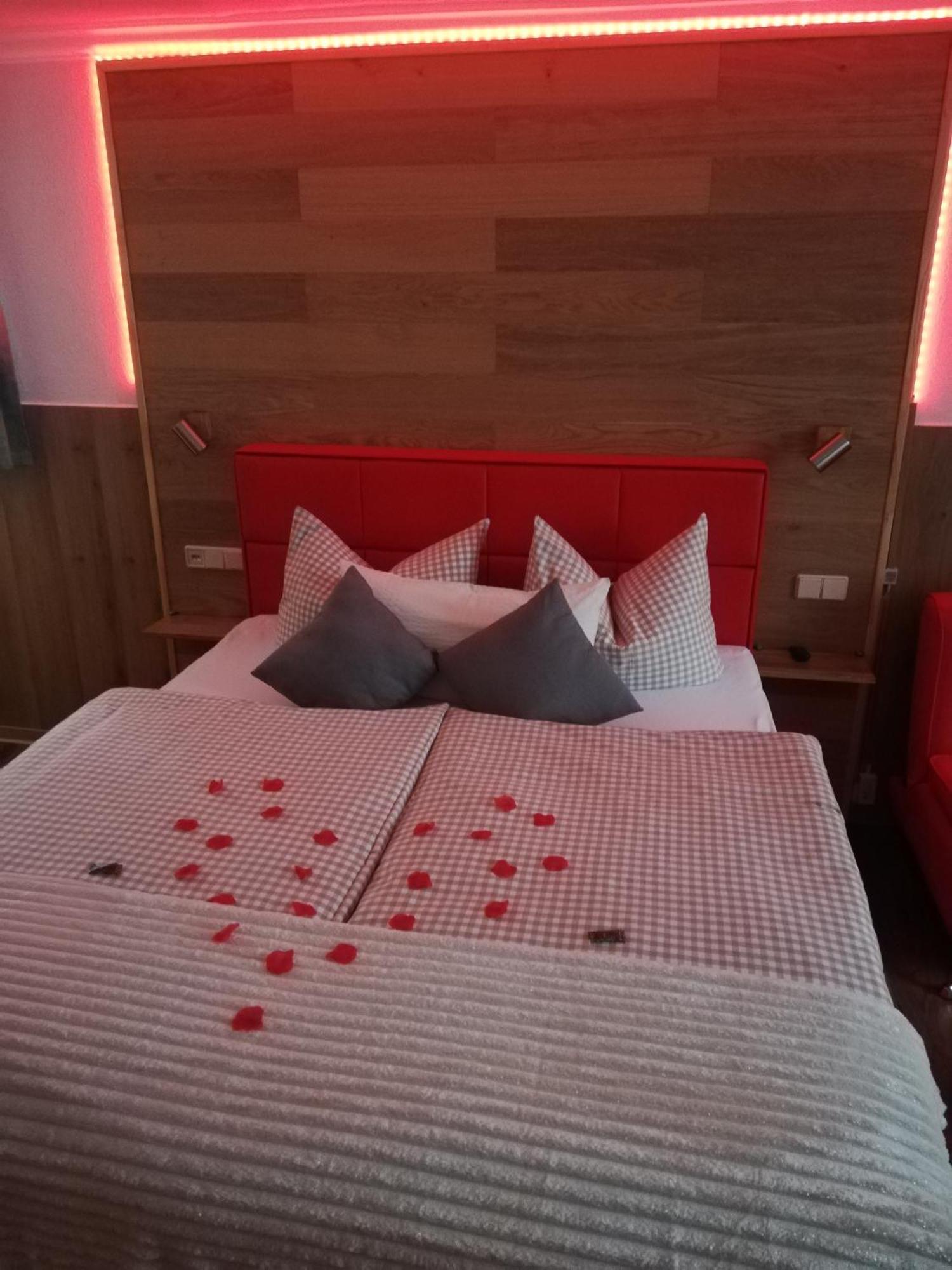 Landhotel Waldschloesschen Mit Gaststube Sohland an der Spree Екстериор снимка