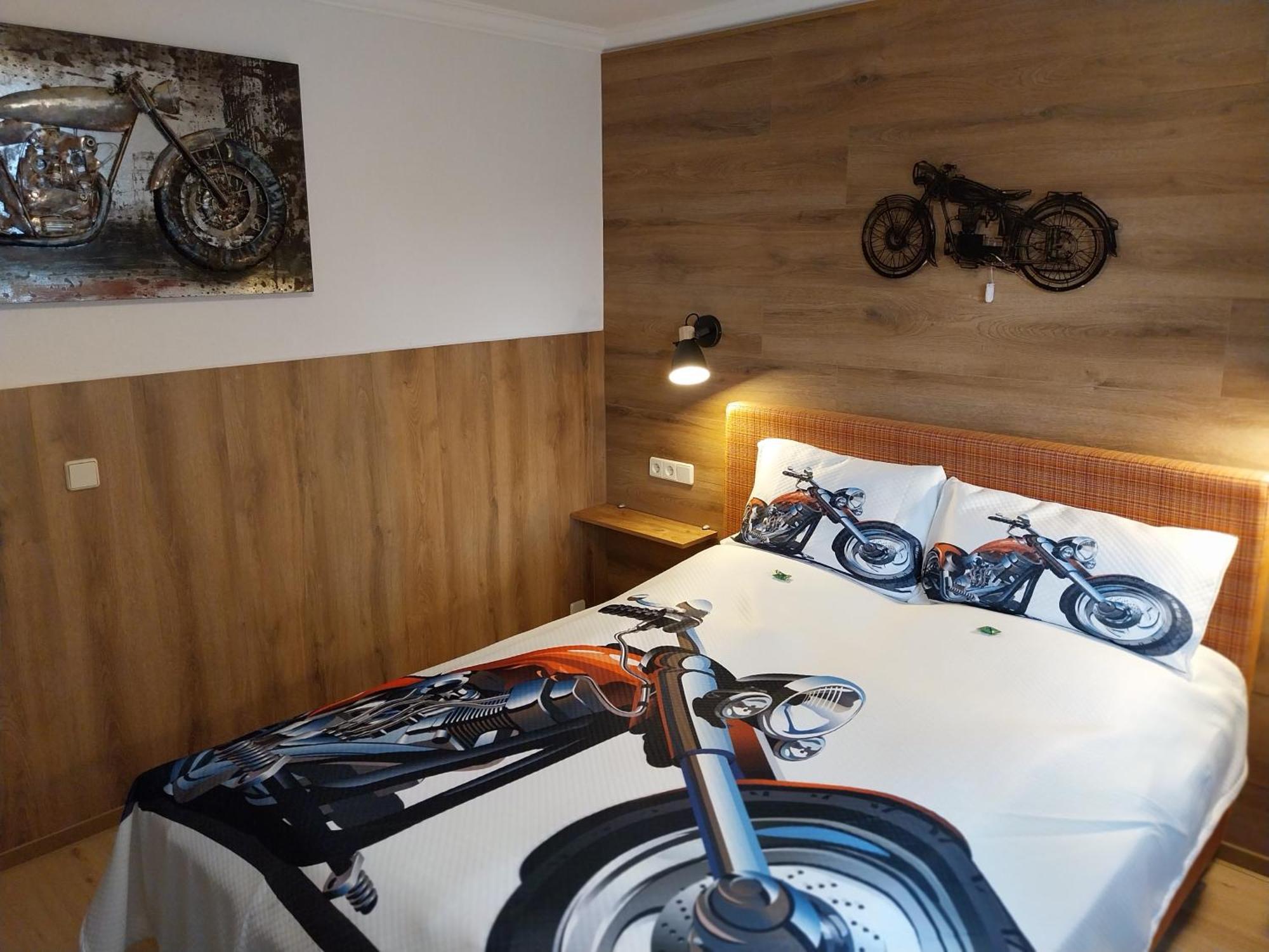 Landhotel Waldschloesschen Mit Gaststube Sohland an der Spree Екстериор снимка
